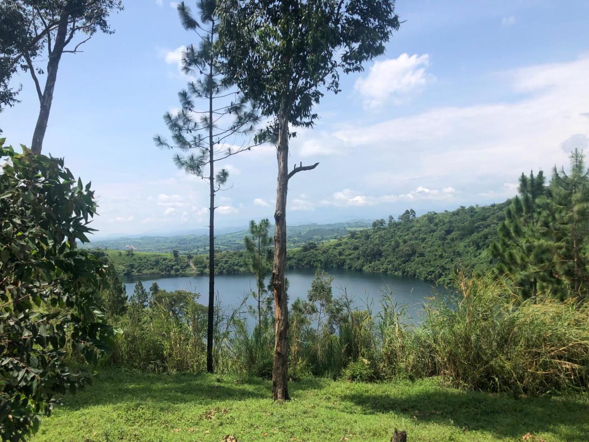 Lake Lyantonde Eco Campsite Original Fort Portal Luaran gambar
